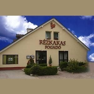 Bed and Breakfast Rezkakas Fogado Zirc Exterior foto